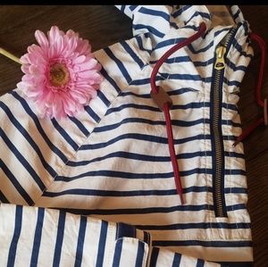 🌂☂️ Old Navy raincoat